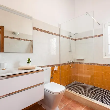 Itsasalde 3 Bedroom Villa, Cala'n Blanes Villa