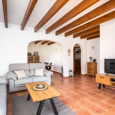 Itsasalde 3 Bedroom Villa, Cala'n Blanes