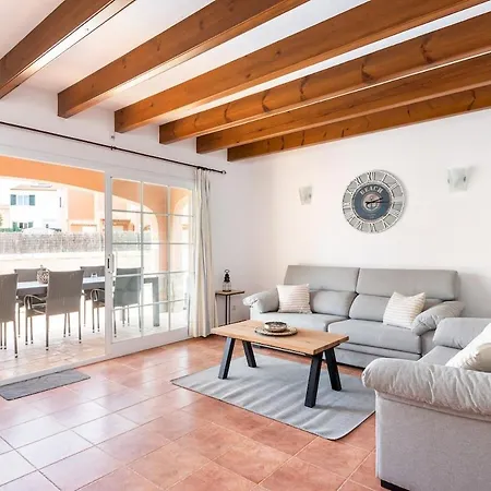 Itsasalde 3 Bedroom Villa, Cala'n Blanes